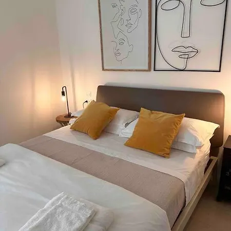 David Design Centro Storico Διαμέρισμα Καόρλε